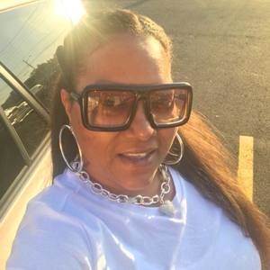 Meet your Posher, Carmen